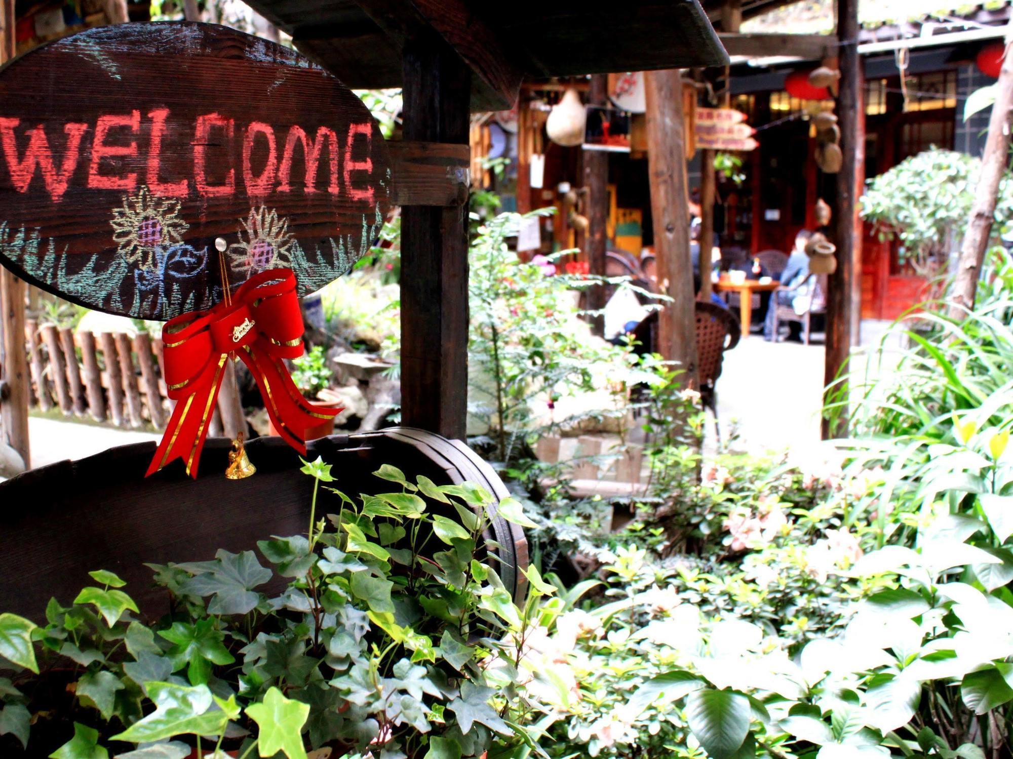 Hello Chengdu International Youth Hostel Exterior photo